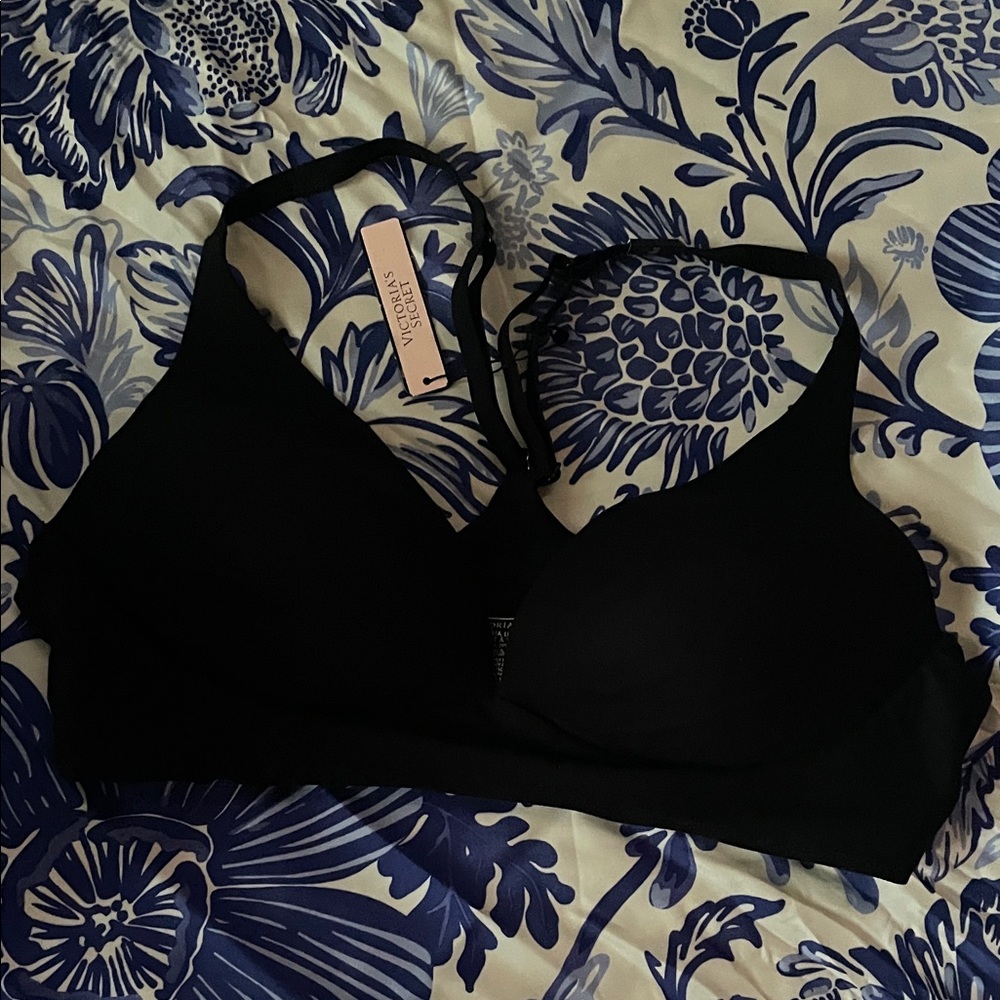 {Victoria's Secret} Black Bra-2 set-NWT